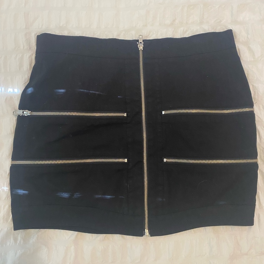Body by Victoria zipper skirt